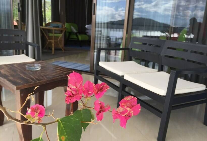 استودیوی استاندارد, Bluebay Bugenvil Lake Lodge