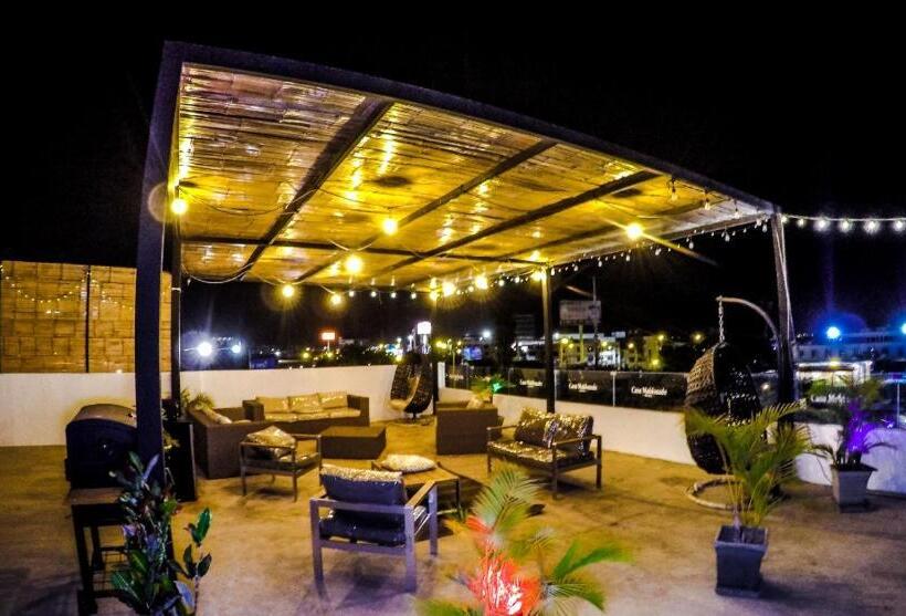 اتاق استاندارد چهار تخته, Casa Maldonado