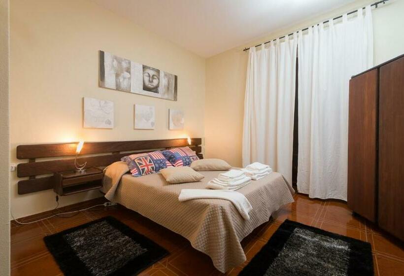اتاق استاندارد, Beja Hostel