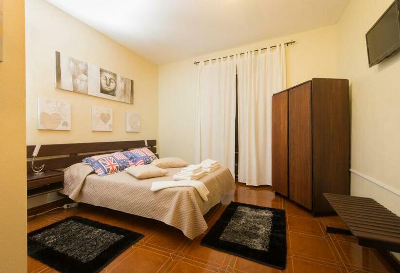 اتاق استاندارد, Beja Hostel