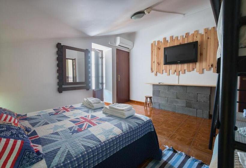 اتاق خانوادگی, Beja Hostel
