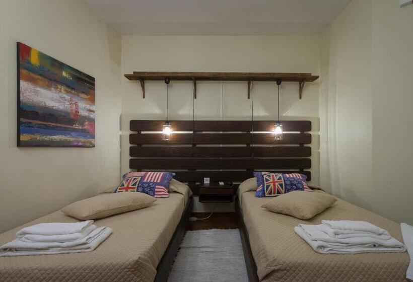 اتاق اکونومی, Beja Hostel
