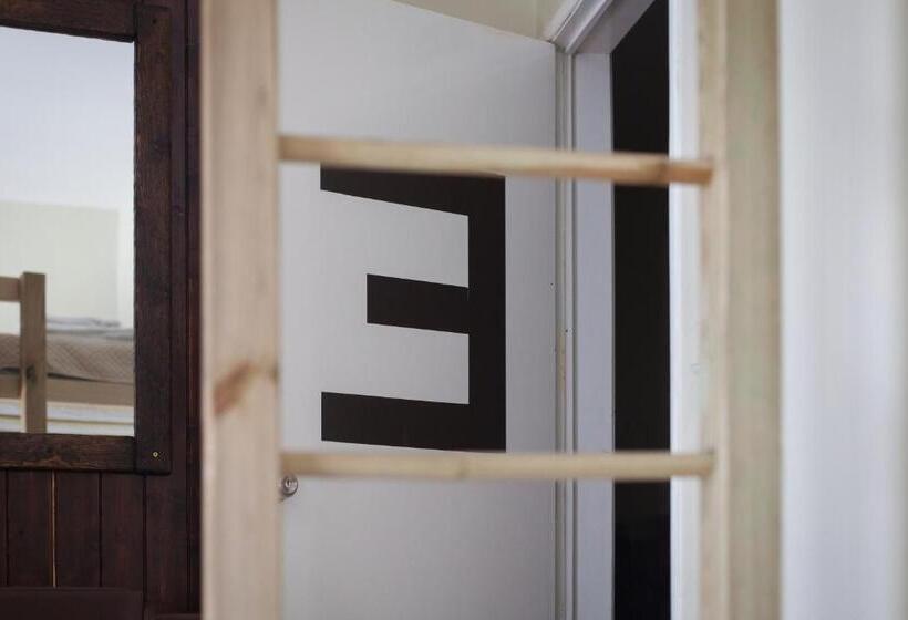 اتاق استاندارد, Beja Hostel