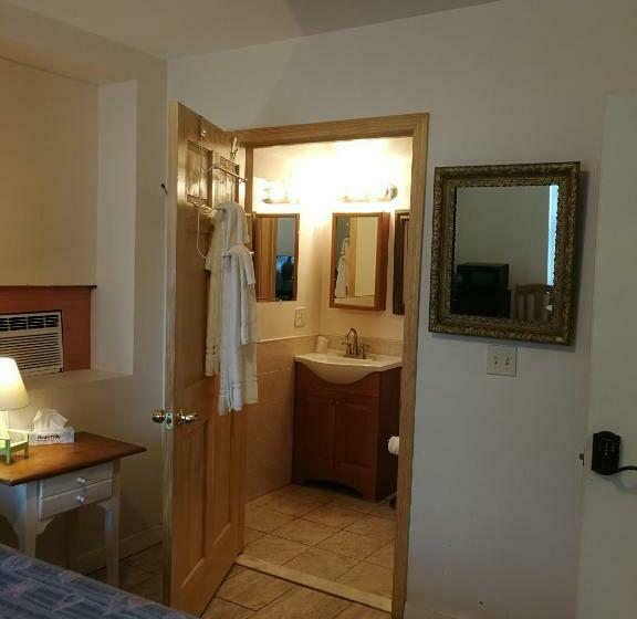 اتاق استاندارد, Pine View Lodge