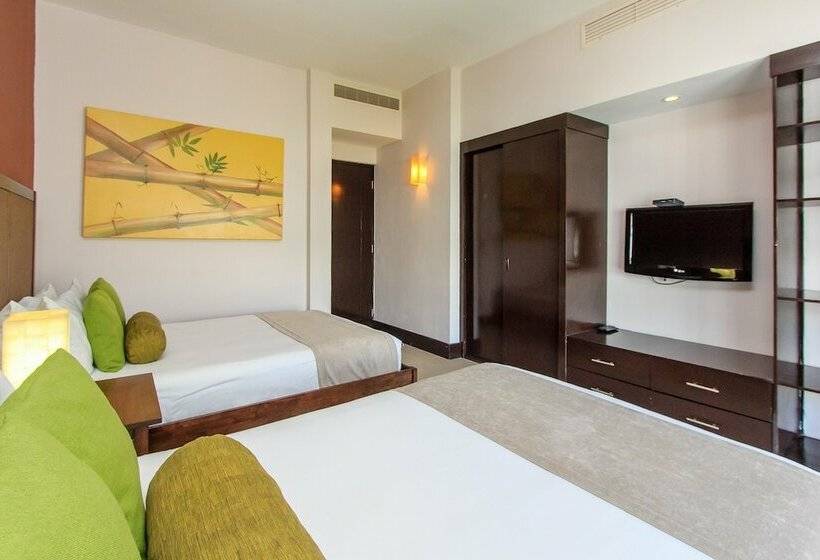 1 Bedroom Penthouse Apartment, Aldea Thai By Stella Rentals
