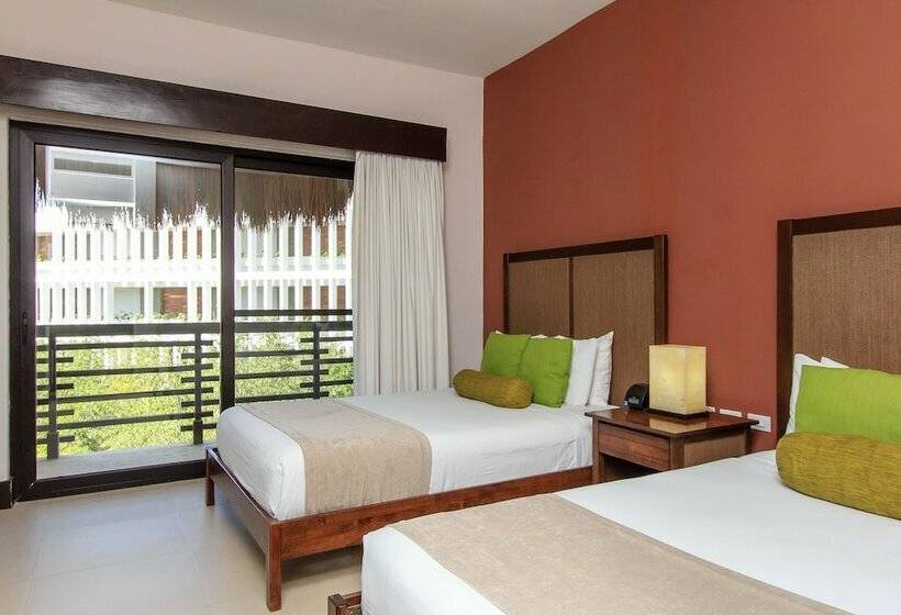 1 Bedroom Penthouse Apartment, Aldea Thai By Stella Rentals