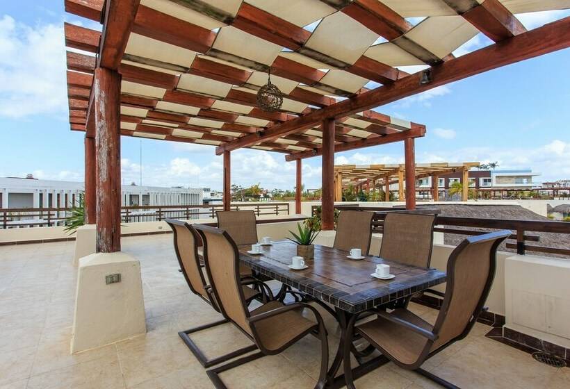 1 Bedroom Penthouse Apartment, Aldea Thai By Stella Rentals