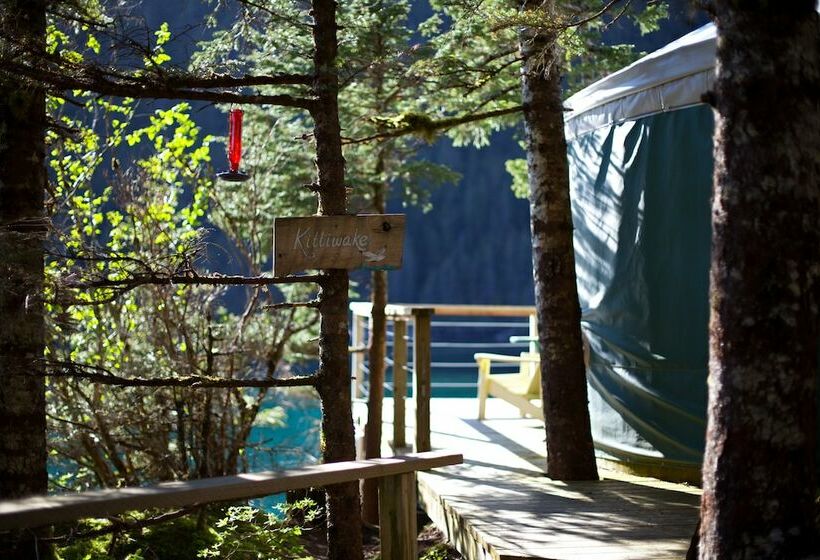 کابین, Orca Island Cabins