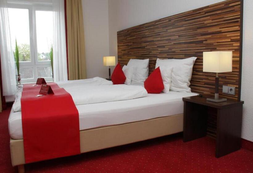 带阳台的豪华间, Hib Hotel In Baesweiler