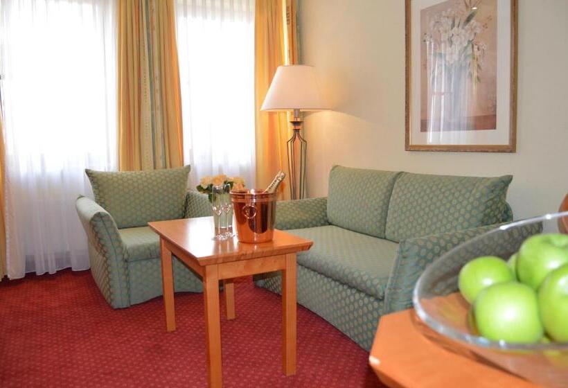 Семейный Номер, Arkaden Hotel Kelkheim