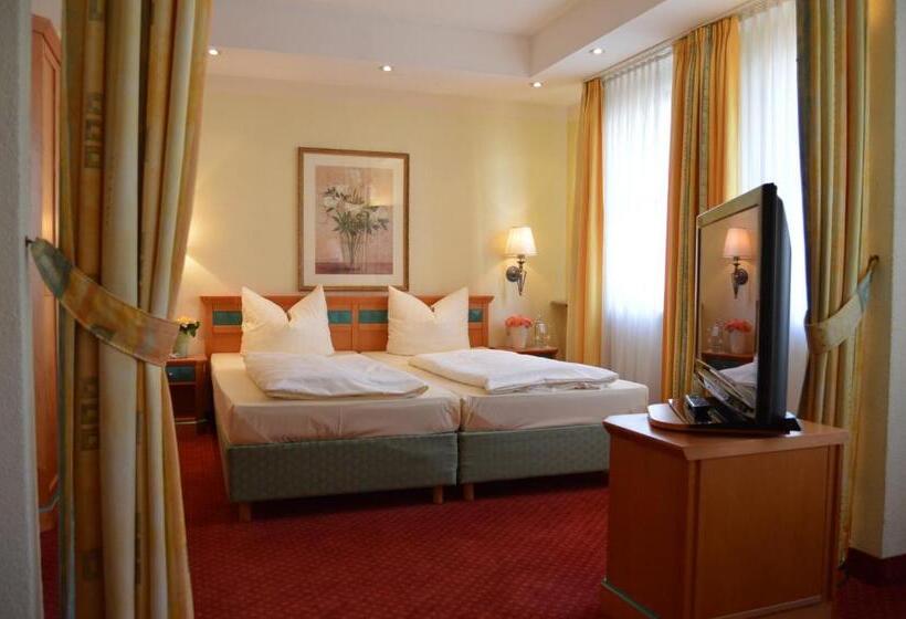 Семейный Номер, Arkaden Hotel Kelkheim
