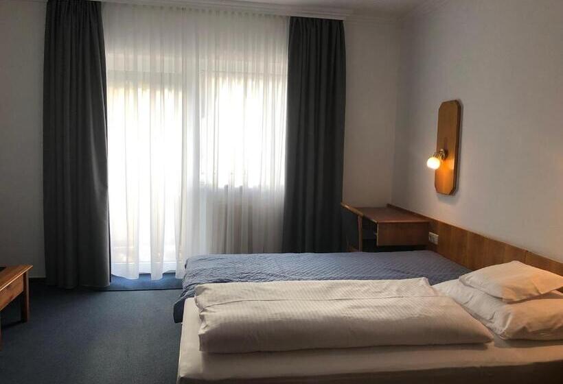 Семейный Номер, Landhotel Gasthof Zur Krone