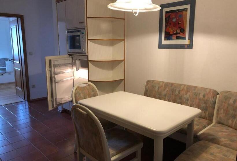 Апартаменты 3 Спальни, Landhotel Gasthof Zur Krone