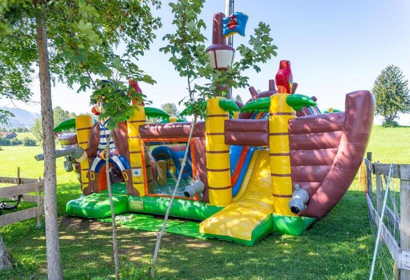 Апартаменты 1 Спальня с Балконом, Familienhotel Löwen