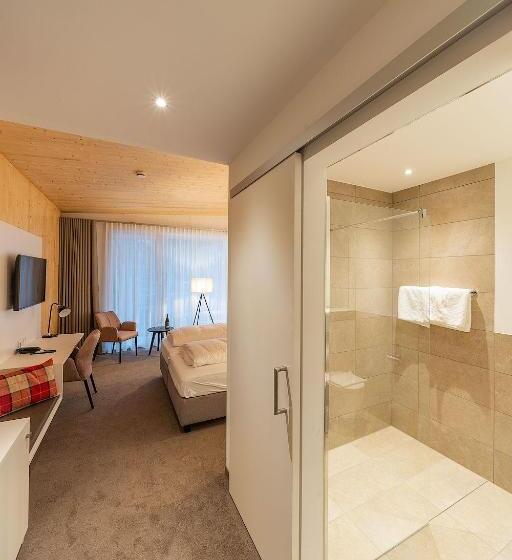 Номер Deluxe с Балконом, Weinhotel Pfeffer & Salz
