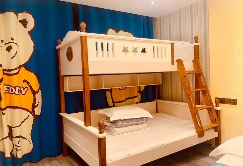 ファミリールーム, Mount Emei Teddy Bear Hotel玩具熊酒店