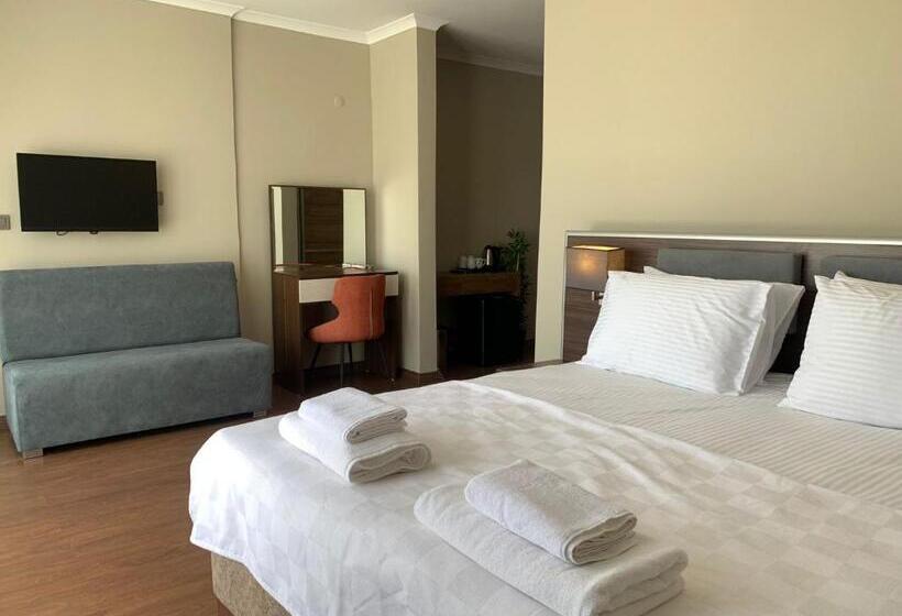 Семейный Номер, Akcayzeytin Otel