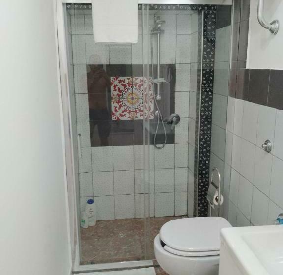 اتاق لوکس با تخت بزرگ, Nuida Casa Vacanze