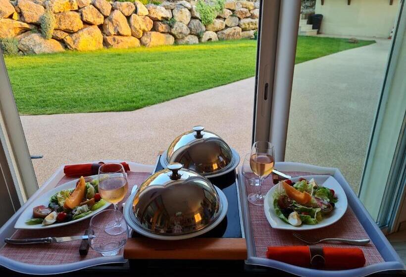 اتاق خانوادگی, Chambres D Hôtes B&b La Bergeronnette Avec Piscine Couverte Chauffée