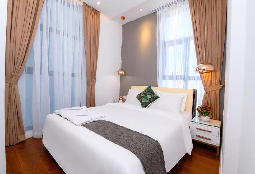 Семейные Апартаменты, The Peninsula Phnom Penh