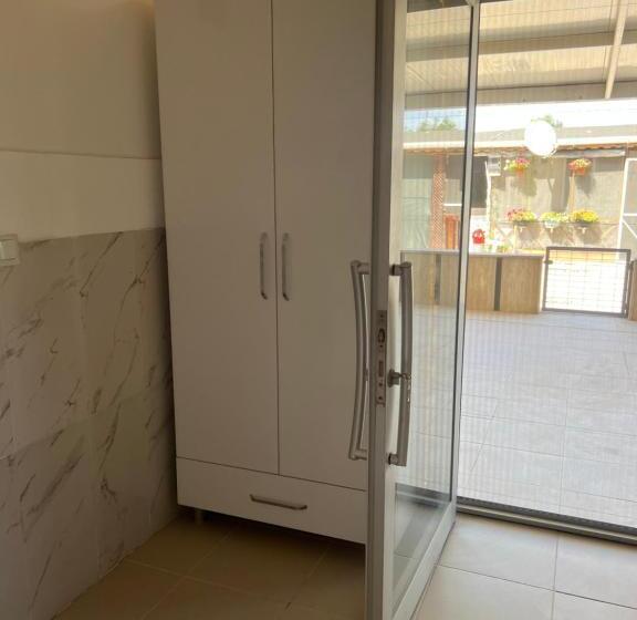 Апартаменты 1 Спальня Нижний Этаж, çırpan Apart Otel