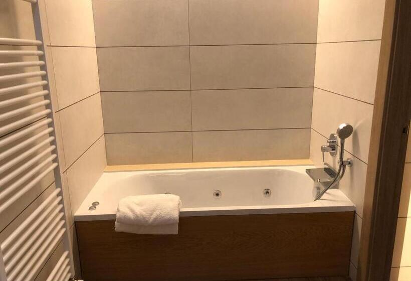 Suite, Monte Perdido