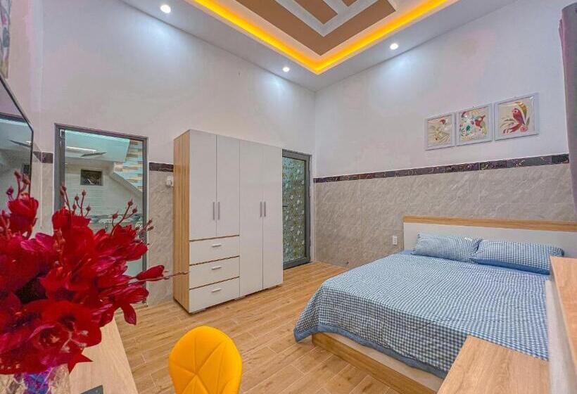اتاق استاندارد, Homestay Qhome