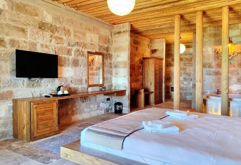 سوئیت با تخت بزرگ, La Fairy Cappadocia Adult Only