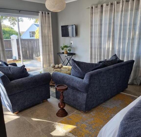 Номер Deluxe Вид на Сад, Tree Aloe Guest House