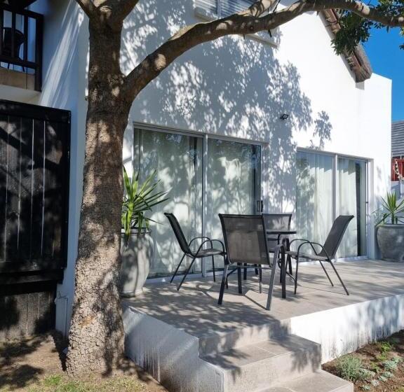 Номер Deluxe Вид на Сад, Tree Aloe Guest House