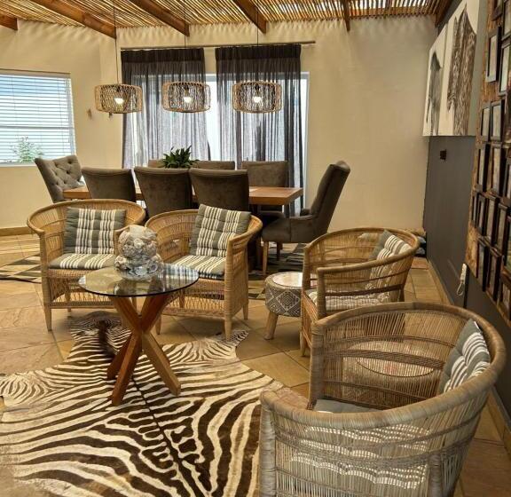 Дом 1 Спальня, Tree Aloe Guest House