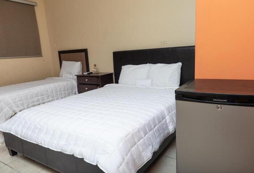 اتاق ساده سه‌ نفره, Red Sunset Beach Club
