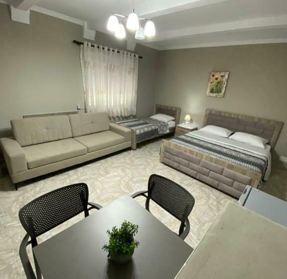 اتاق استاندارد چهار تخته, Vila Ajdinaj