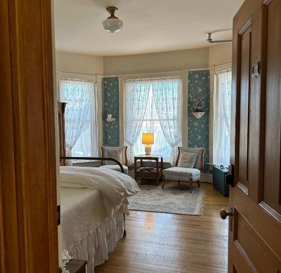 Номер Deluxe Кровать Кинг, Gable House Bed And Breakfast Inn