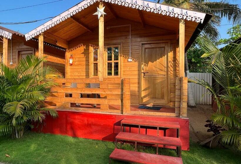 اتاق لوکس, Happy Shack Beach And Wooden Huts