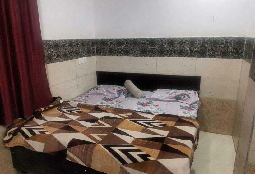Трехместный Номер Классика, Spot On 92658 Tannu Guest House
