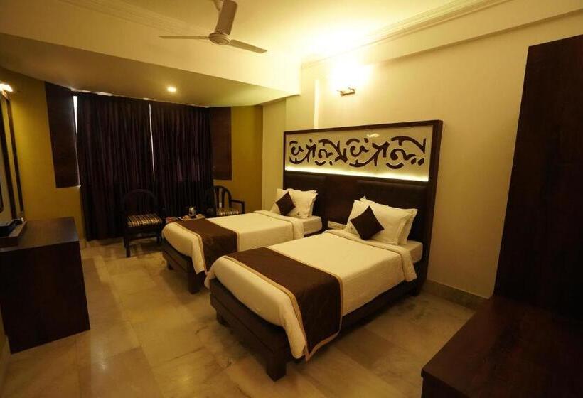 اتاق لوکس, Mangalore International