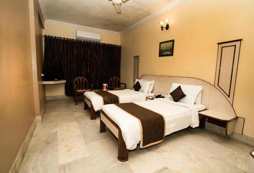 اتاق لوکس, Mangalore International