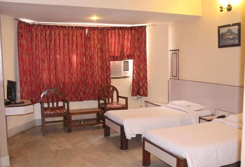 اتاق لوکس, Mangalore International
