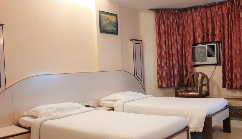 اتاق لوکس, Mangalore International