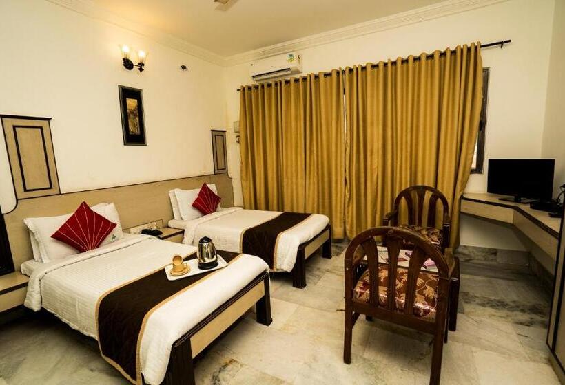 اتاق اکونومی, Mangalore International