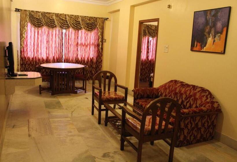 سوییت اجرایی, Mangalore International