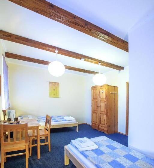 اتاق استاندارد, Express Guest House