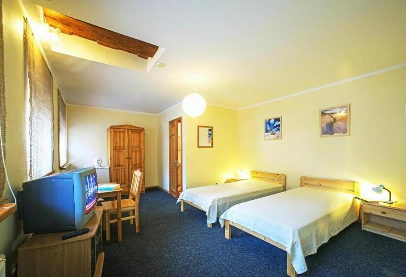 اتاق استاندارد, Express Guest House