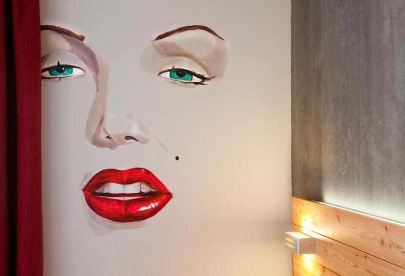 Полулюкс, Anova Hotel & Spa