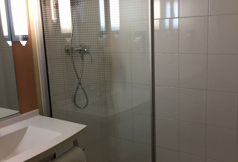 Номер Стандарт, Ibis Dijon Sud