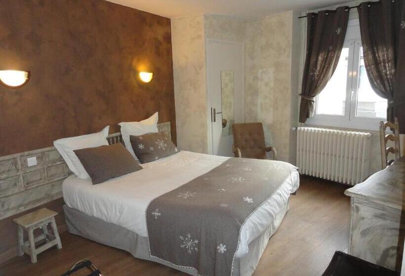 Семейный Полулюкс, Logis Hotel Restaurant Planes