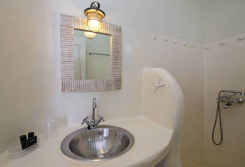 Студия Стандарт, Onar Hotel And Suites