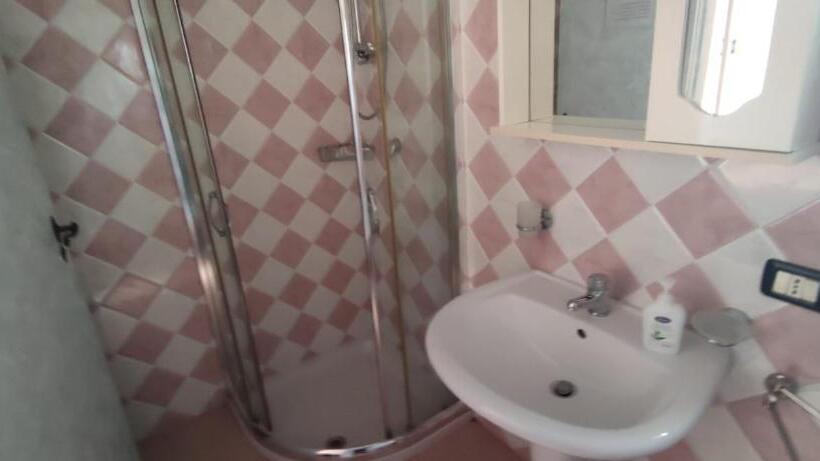 اتاق استاندارد با تخت بزرگ, Palazzo Ricordi