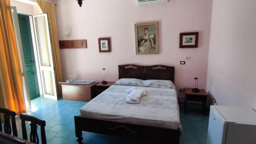 Quarto Familiar, Palazzo Ricordi